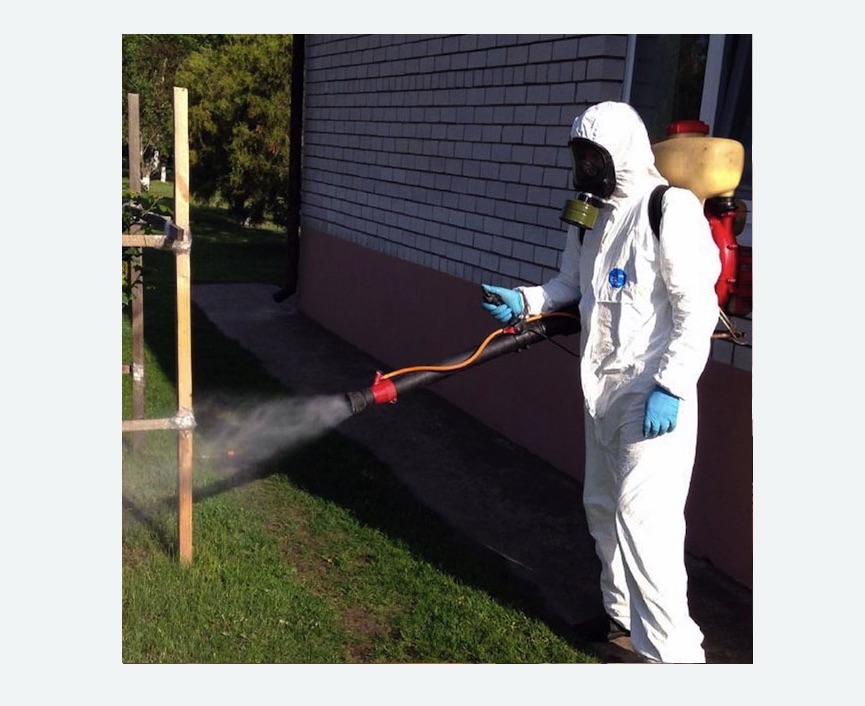 травля клещей на участке в Славянске-на-Кубани